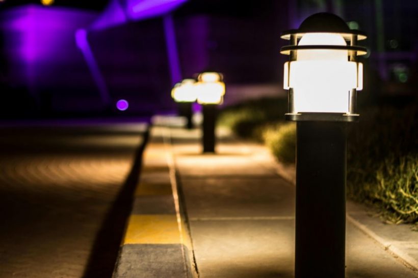 Maak jouw tuin zomerklaar met stralende tuinverlichting
